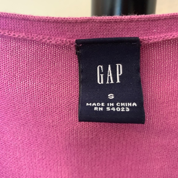 Elegant Sequin Magenta Knit Cardigan w/ Front Hook Closure - Picture 5 of 11